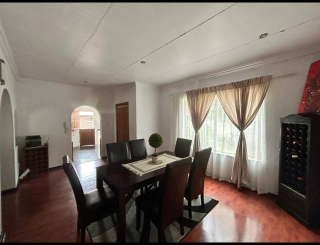 4 BEDROOM HOUSE FOR SALE IN SHARON PARK